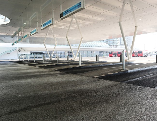 Natuursteen projecten voor Stations en Busplatformen