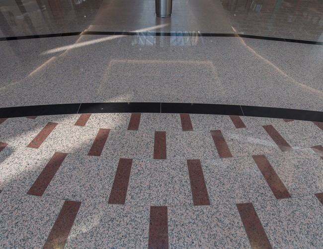 De expert in natuursteen vloeren, gevels en wandbekleding