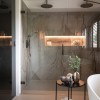 Wanden van natuursteen, composiet of keramiek voor douche